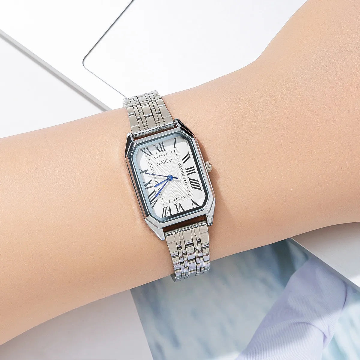 fashion rectangle Roman scale dial women steel watch